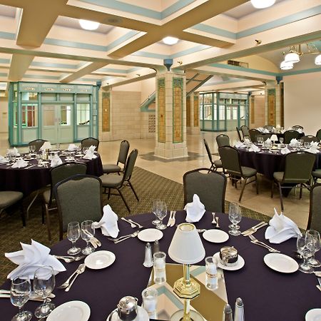 Crowne Plaza Indianapolis-Dwtn-Union Stn By Ihg Hotel Exterior foto