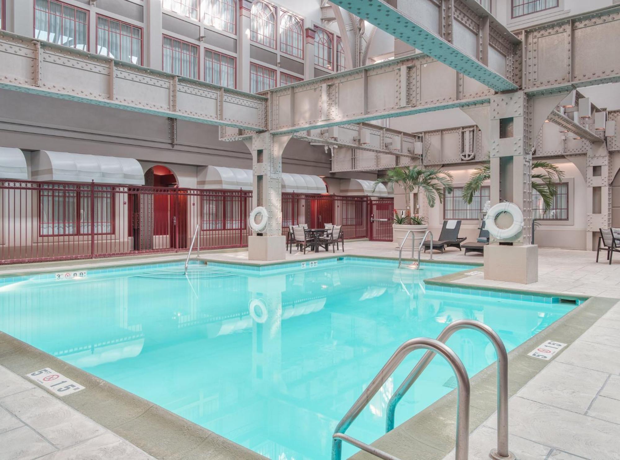Crowne Plaza Indianapolis-Dwtn-Union Stn By Ihg Hotel Exterior foto
