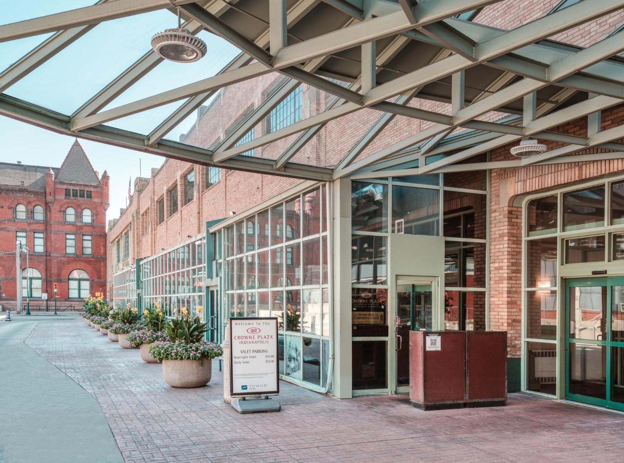 Crowne Plaza Indianapolis-Dwtn-Union Stn By Ihg Hotel Exterior foto