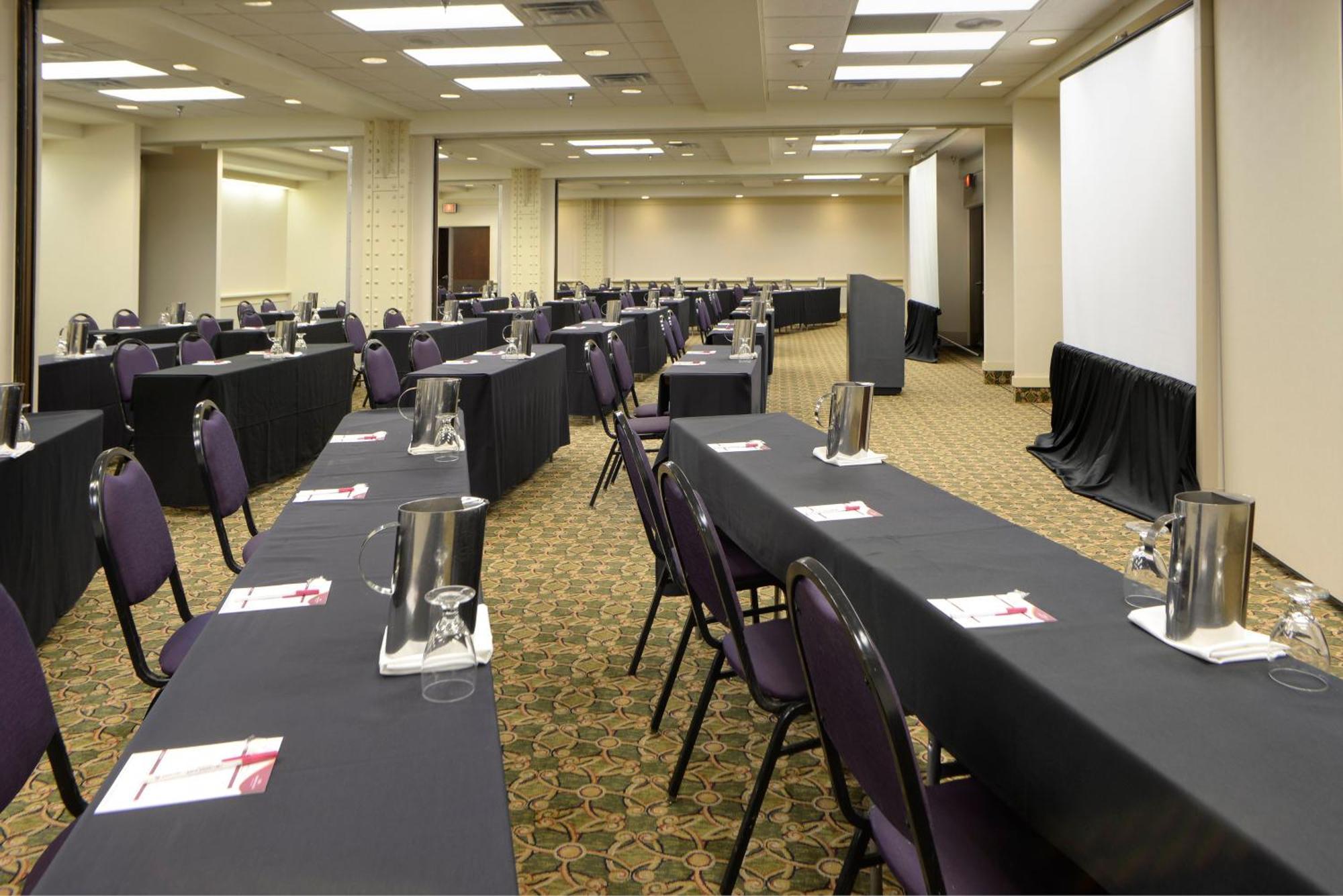 Crowne Plaza Indianapolis-Dwtn-Union Stn By Ihg Hotel Exterior foto